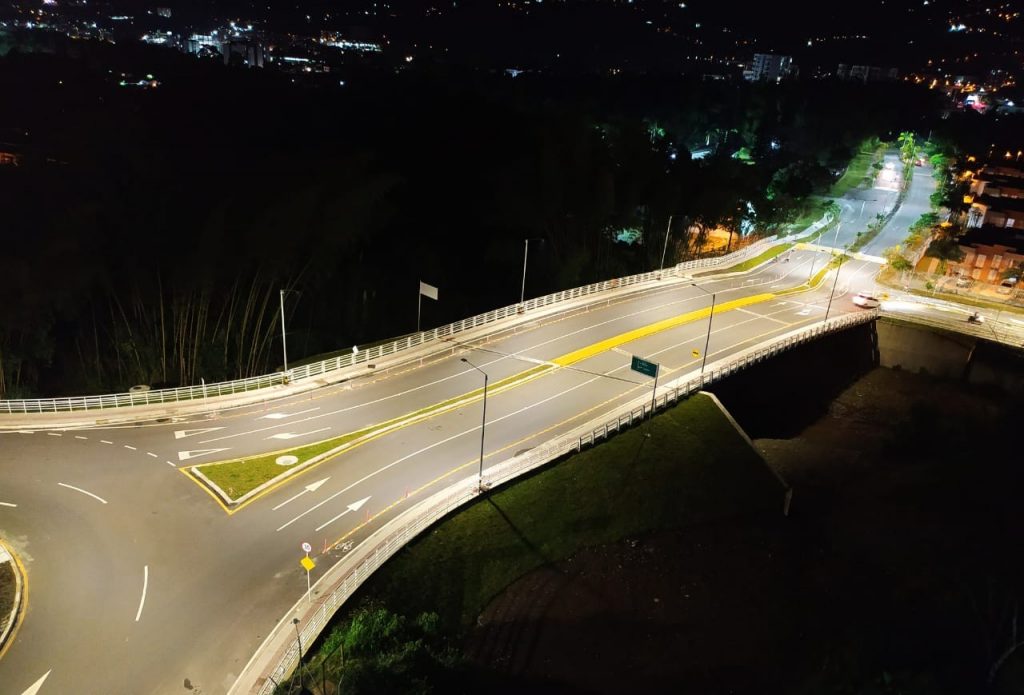 PUENTE SOBRE LA QUEBRADA LA VÍBORA, DOSQUEBRADAS- RISARALDA.